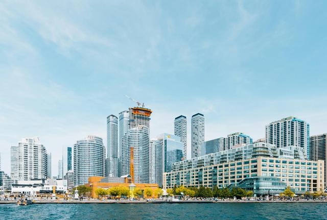 高效打造個性化網站：自助建站所需的必備軟件