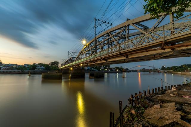 通信工程技術(shù)與信息系統(tǒng)在智能交通場景用，能替代人工操作嗎？